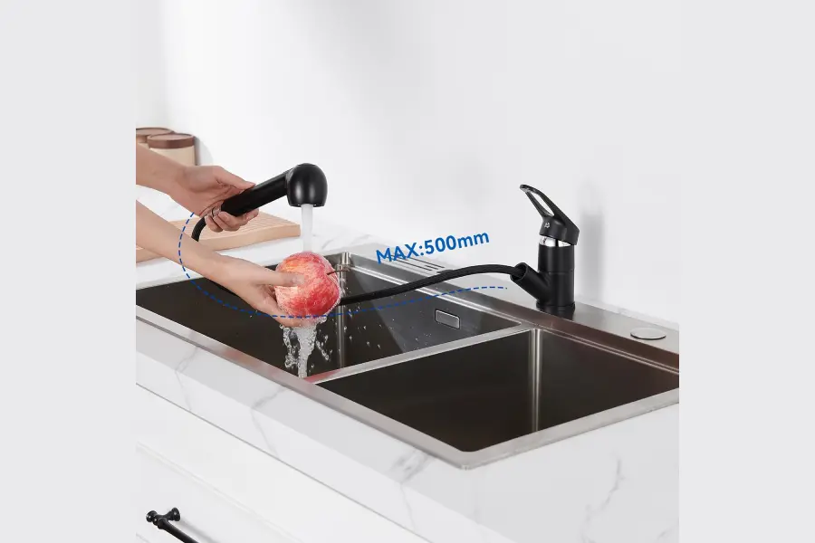 llave de cocina negra